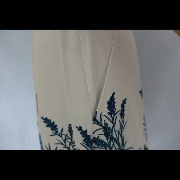 Muse White and Blue Floral Dress - Picture 8 of 8